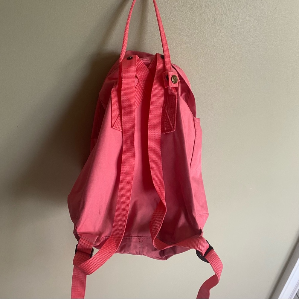 Fjallraven Kanken Pink Backpack - Picture 7 of 7